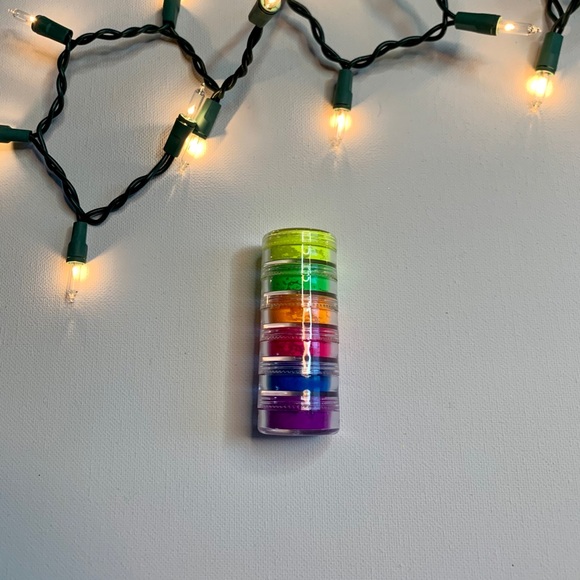 Full Set ♡ Neon Eyeshadow Pigment Tower *5 Shades Included* - Picture 4 of 7